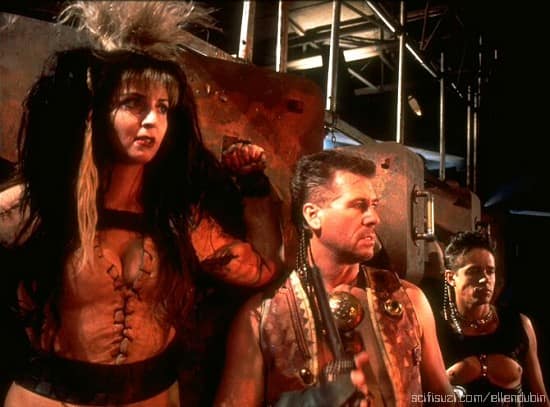 Ellen Dubin as Giggerota the Wicked with Barry Bostwick as Thodin